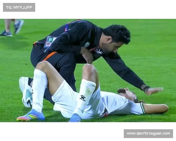 阿拉伯杯A组：巴勒斯坦队补时绝平，保留晋级希望